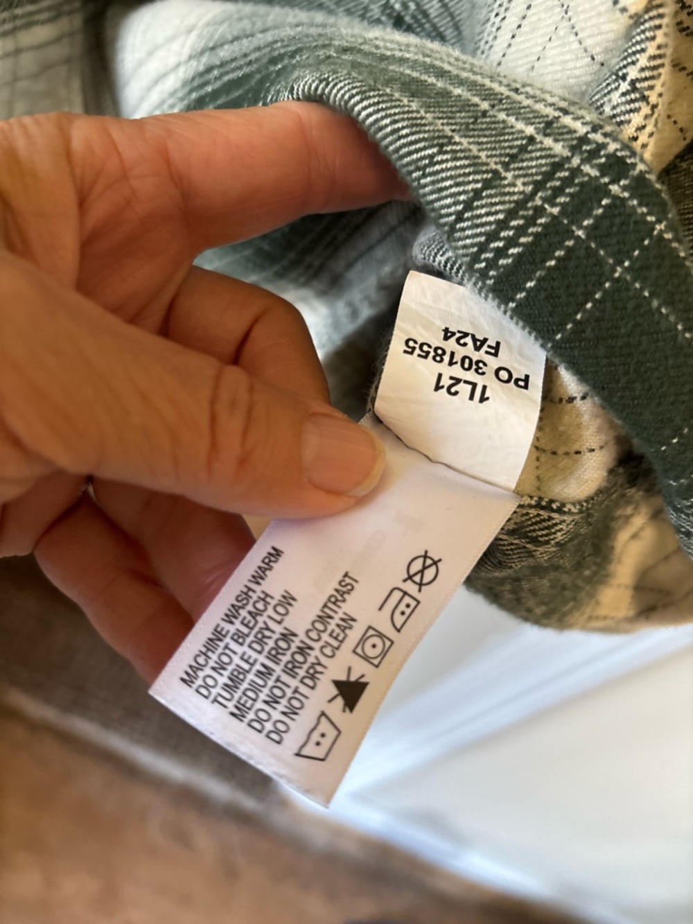 Orvis Perfect Flannel Shirt, Button Down, Classic Plaid Outdoorsman Cotton, XLT - Picture 9 of 13
